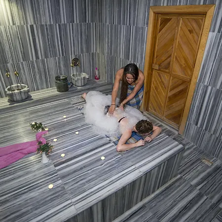 Kleopatra Develi Otel 2*