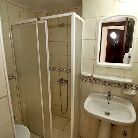 Kleopatra Develi Hotell 2*