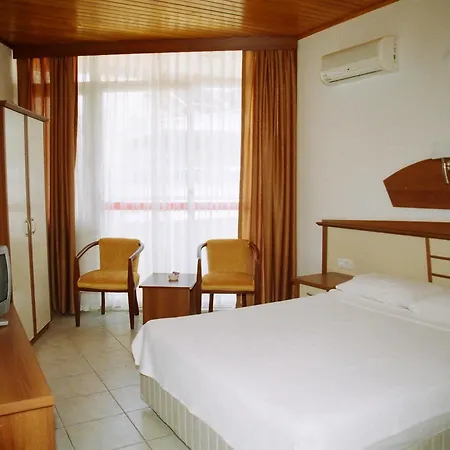 Kleopatra Develi Otel 2*