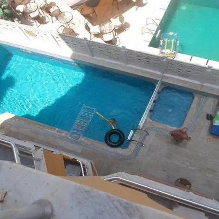 Kleopatra Develi 2* ألانيا