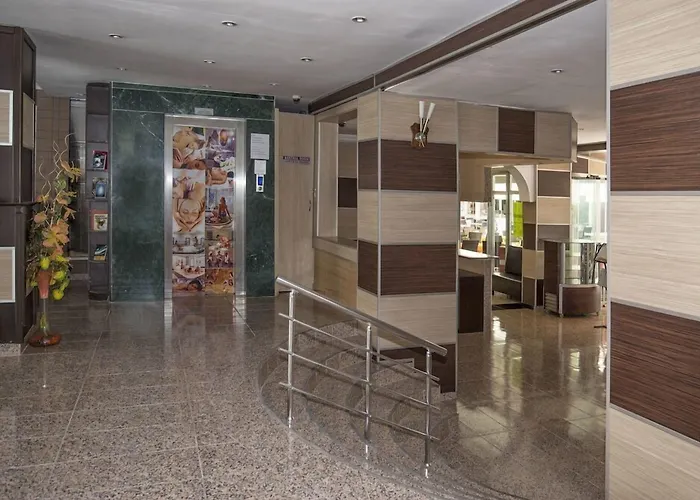 Hotel Kleopatra Develi 2*